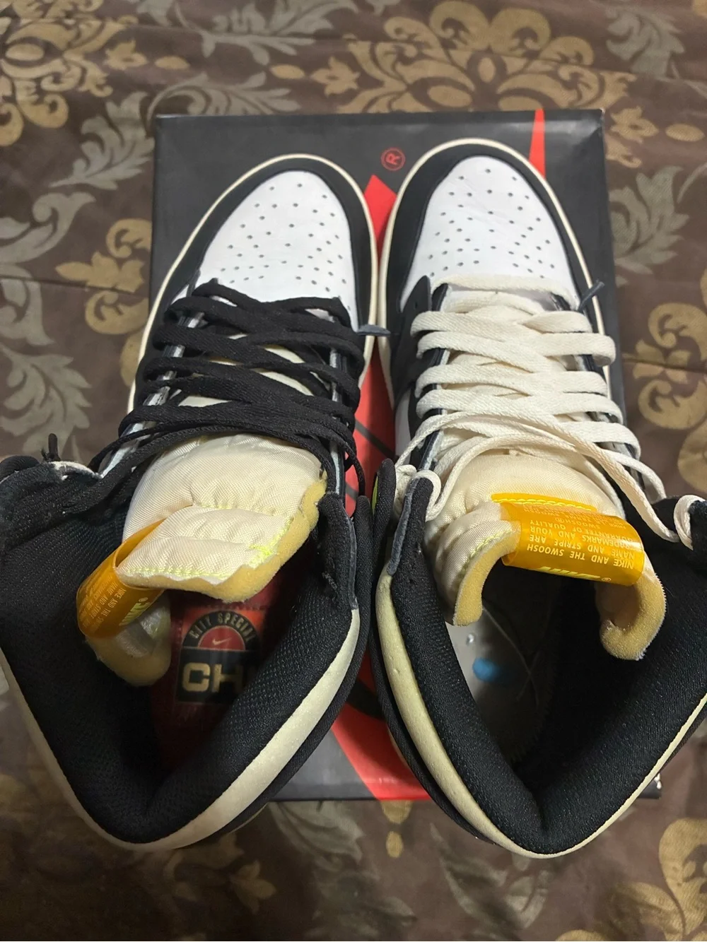 Air Jordan 1 Retro High-Top Men’s Sneakers in White, Black & Yellow